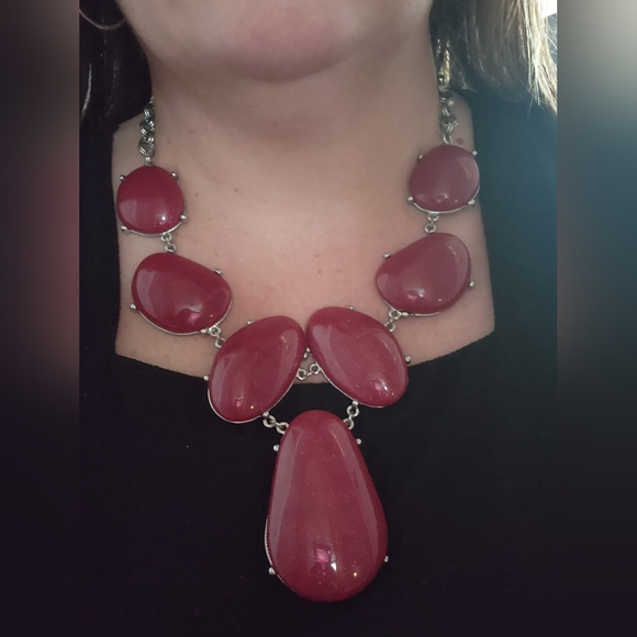 🌹 Beautiful maroon necklace from Versona - Picture 2 of 4